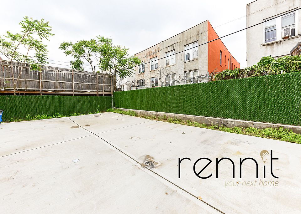 2nd image of 593 Rutland Rd #3F
