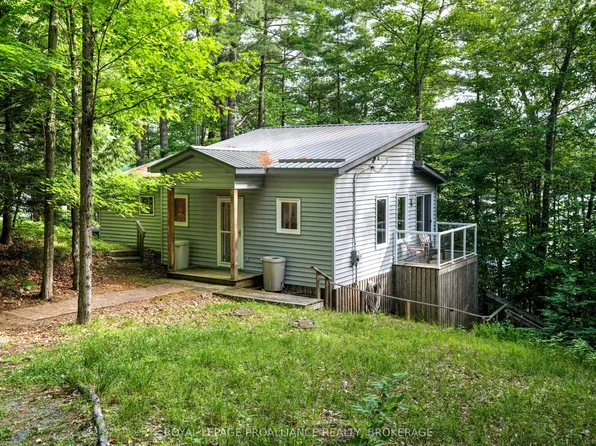 7 Scarlett Ln, Rideau Lakes, ON K0G 1X0