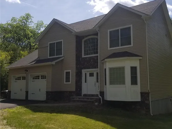 625 Woodglen Rd, Glen Gardner, NJ 08826