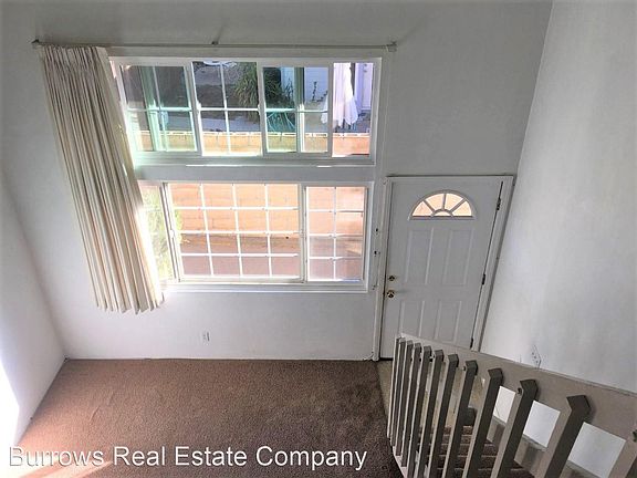 4th image of 154 S Hemlock St APT 4
