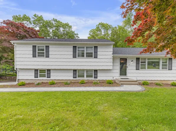 17 Ridgedale Road, Bethel, CT 06801