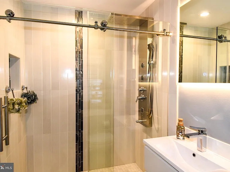 625 Park Rd NW #C7 — Photo 24