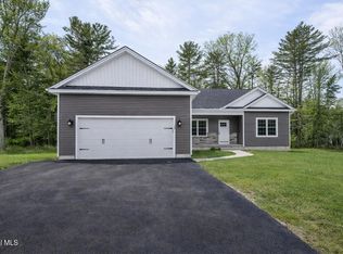 6 Wolfe Road, Queensbury, NY 12804