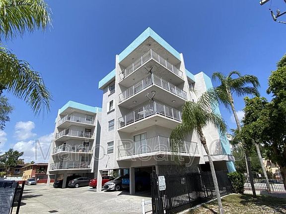 2nd image of 140 NW 14th Ave APT 5