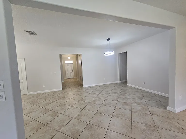 2718 Atherton Dr — Photo 15