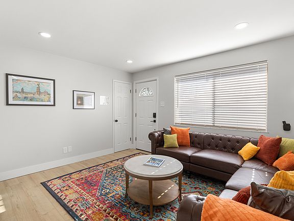 4th image of 3903 Wright Ave