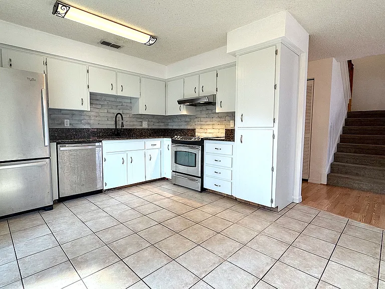 910 Big Tree Rd #803 — Photo 4