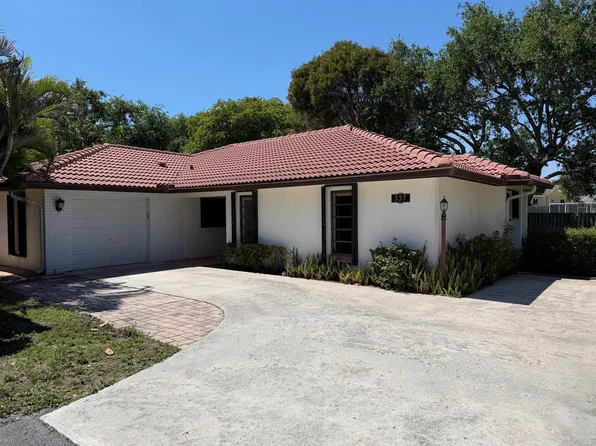 337 Knob Hill Blvd, Boca Raton, FL 33431