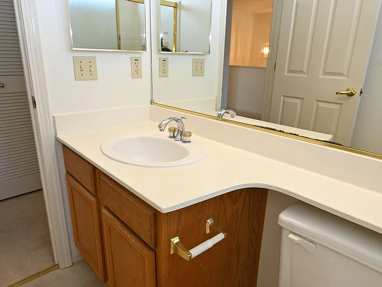 1105 Vista Pointe Cir — Photo 26