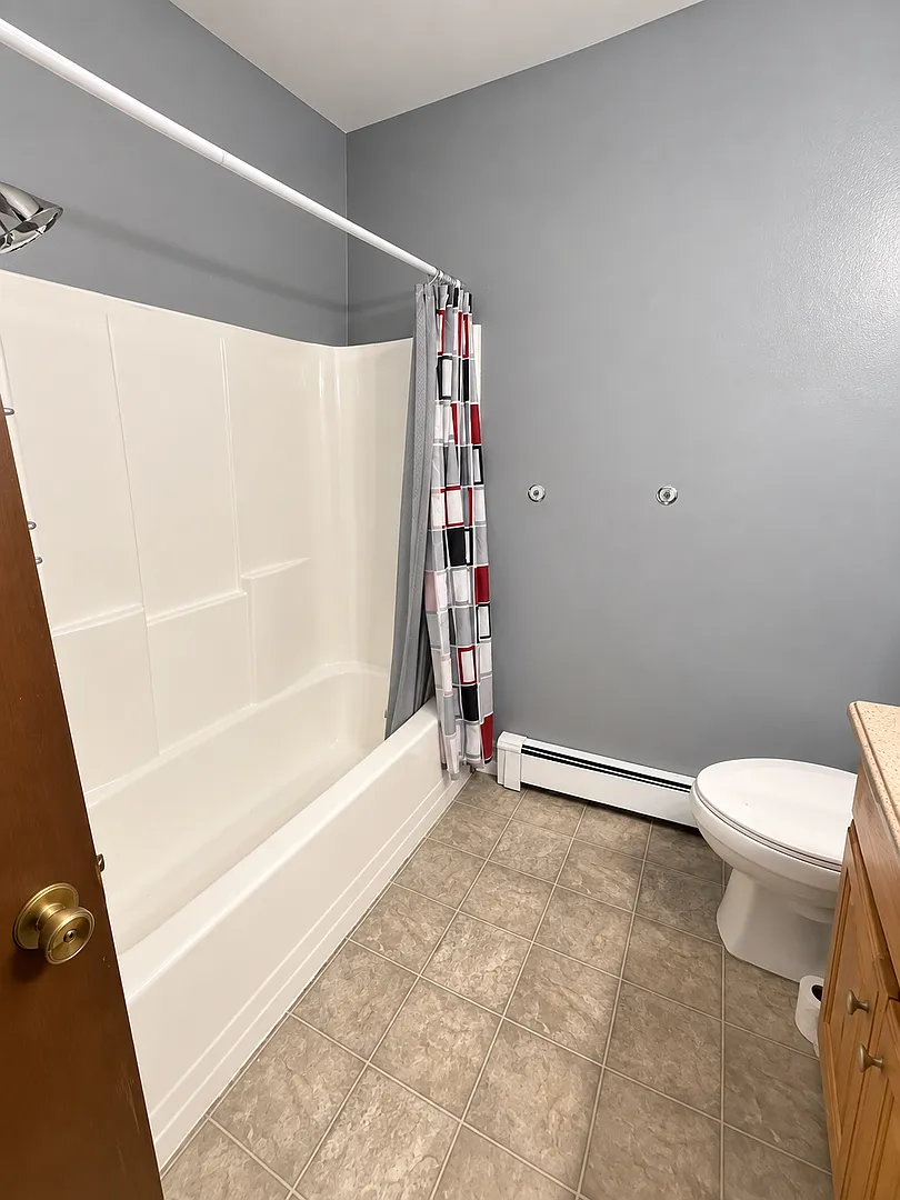 1643 Kelby Dr — Photo 4