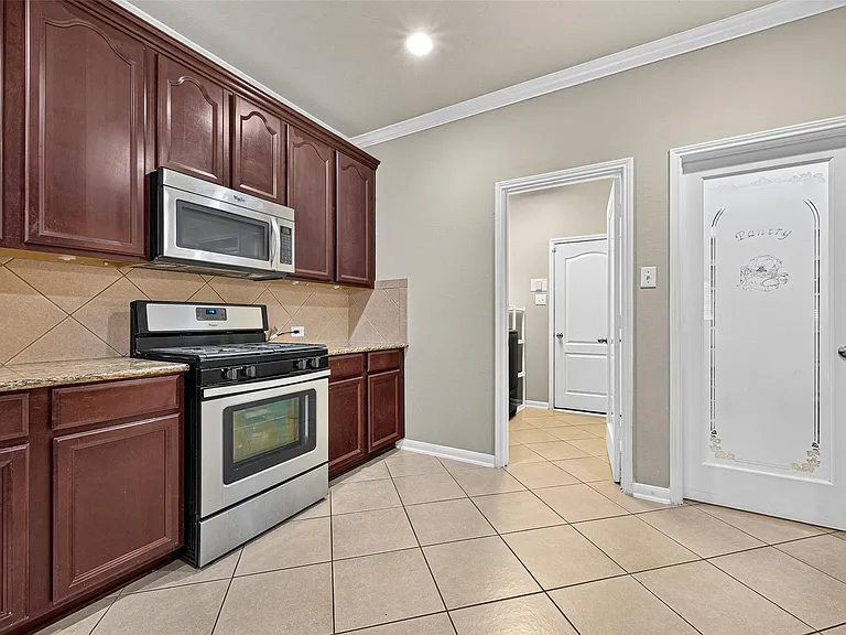 9106 Fuqua Breeze Dr — Photo 17