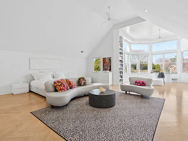14 Swans Neck Ln — Photo 9