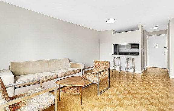 4th image of 270 W 17th St APT 7D