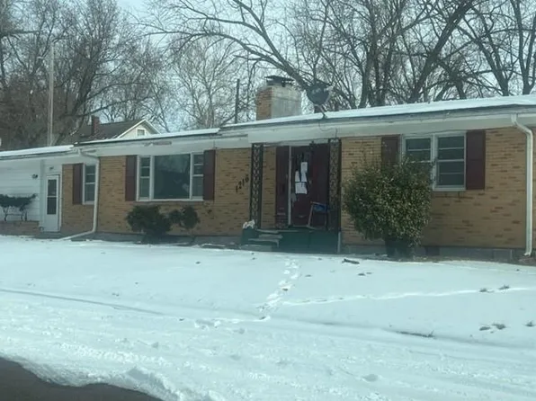 1216 Maple Ln, Sedalia, MO 65301