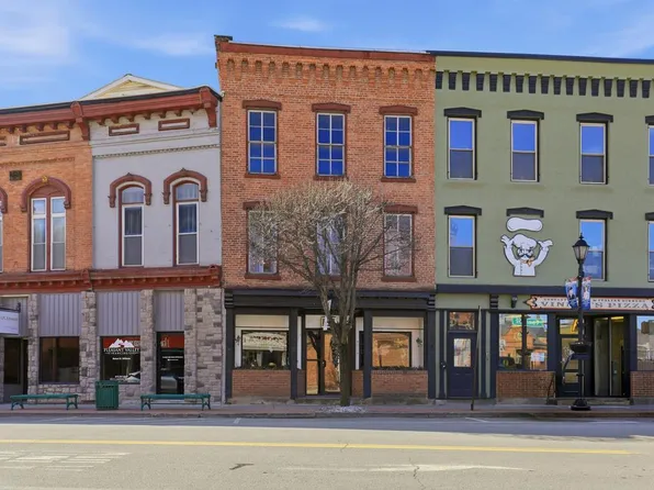 825 Canton St, Troy, PA 16947