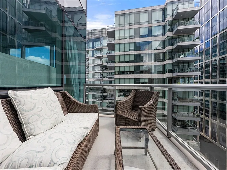 22 Liberty Dr #9G — Photo 20