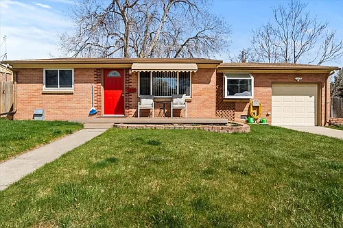 5136 Johnson St Photo 1