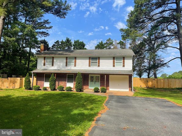 8272 Robin Hood Dr, Salisbury, MD 21804