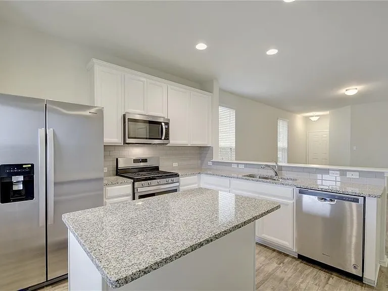 434 Eves Necklace Dr — Photo 5