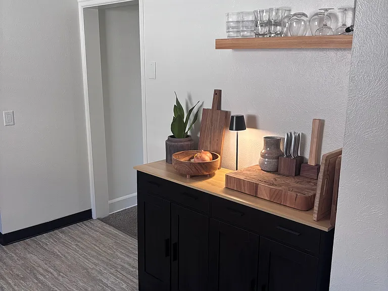 525 Toole Ave #A — Photo 11