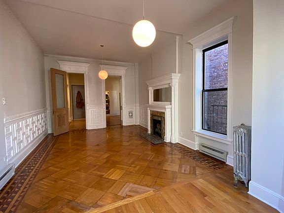 3rd image of 217 Hancock St #2B