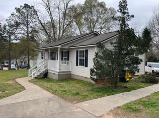 37 Coweta St, Senoia, GA 30276