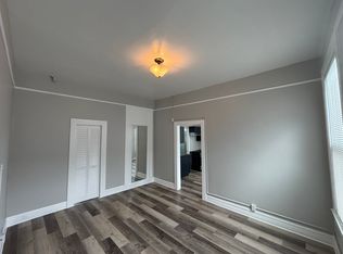 106 E Tarpon Ave #12, Tarpon Springs, FL 34689