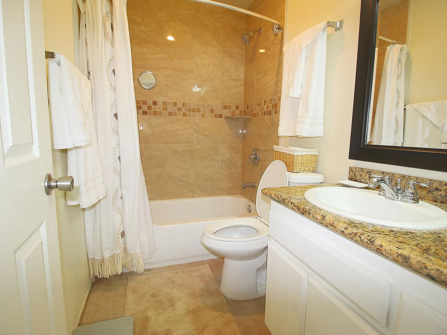 9444 Twin Trails Dr — Photo 4