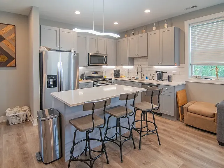 2448 N Albany Ave #3S — Photo 10