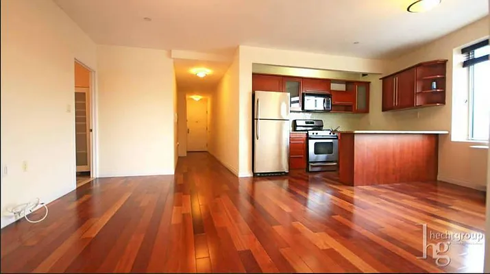 Rented by Hecht Group | media 16