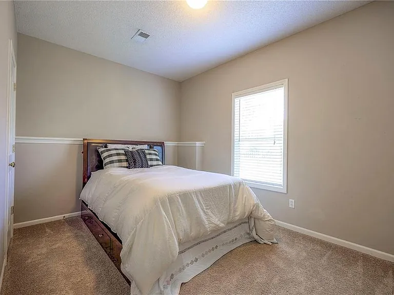 15619 S Brougham Dr — Photo 3
