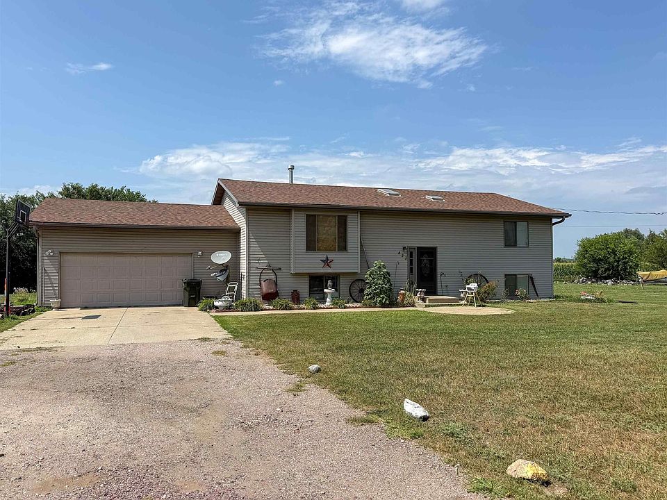 1st image of 423 Golf Rd