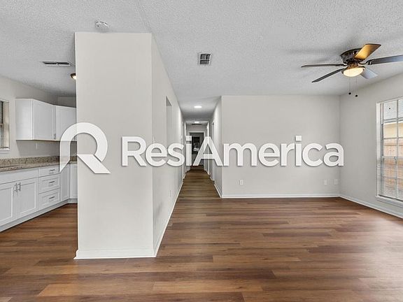 5th image of 434 Walnut Ct