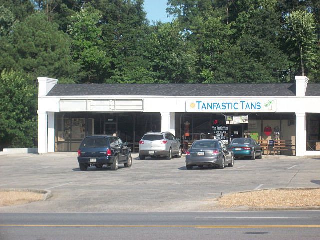 2nd image of 3004A E Walnut Ave