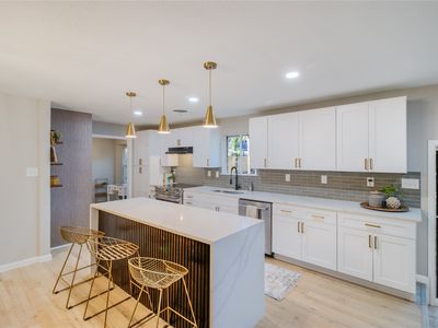 713 Hurst Dr, Bedford, TX, 76022