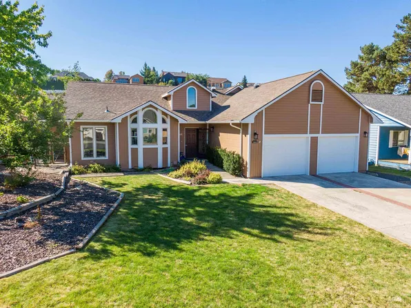 1943 Damen St, Moscow, ID 83843