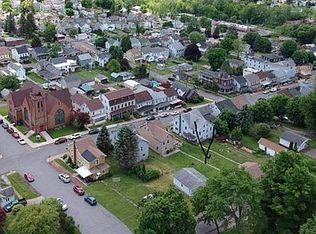 317 1st St, Weatherly, PA 18255