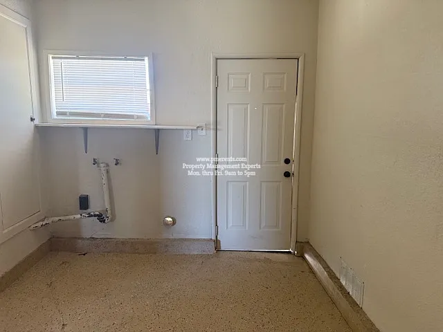 2837 Inman Ave — Photo 6