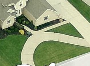 721 Ascot Dr, Maineville, OH