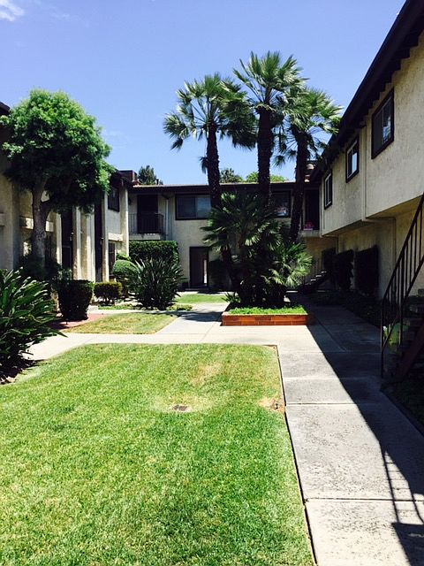 1st image of 5004 Farago Ave Unit 9