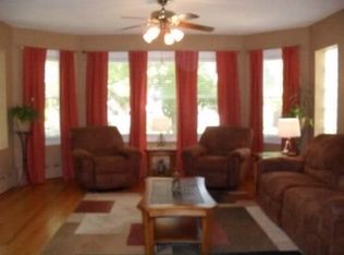 7840 W Oakleaf Ave, Elmwood Park, IL