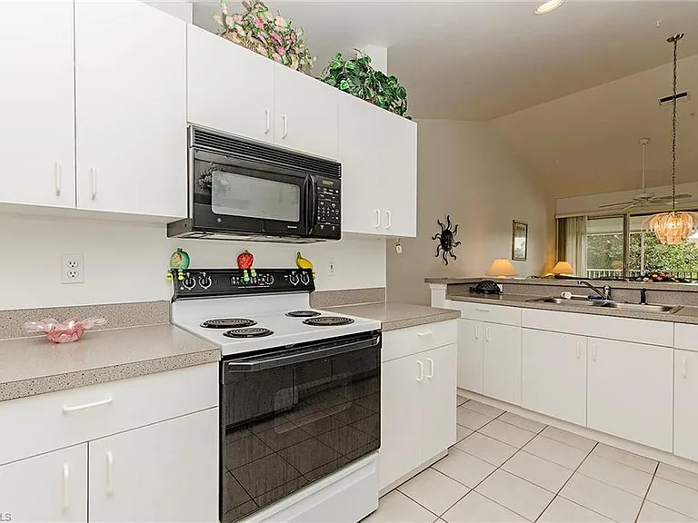 4910 Deerfield Way #A-203 — Photo 5
