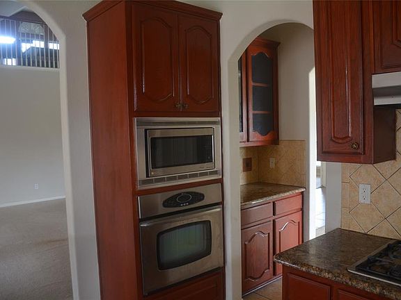 4th image of 2705 Saint Maria Dr