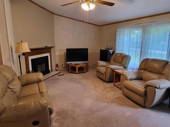 2nd image of 403 W 8th St