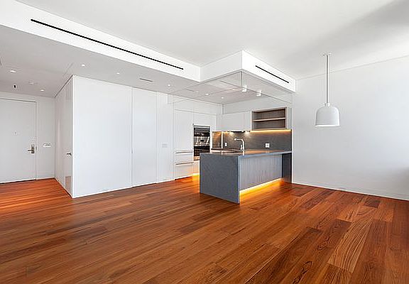 3rd image of 101 W 67th St Penthouse 3E