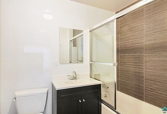 4th image of 168 Throop Ave #04F