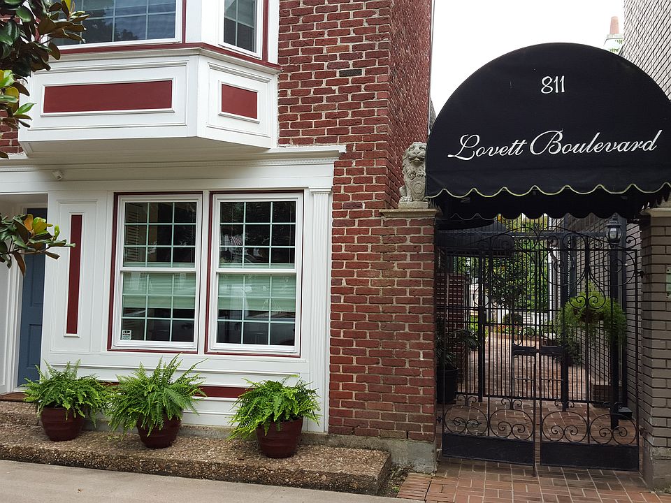 1st image of 811 Lovett Blvd APT 6