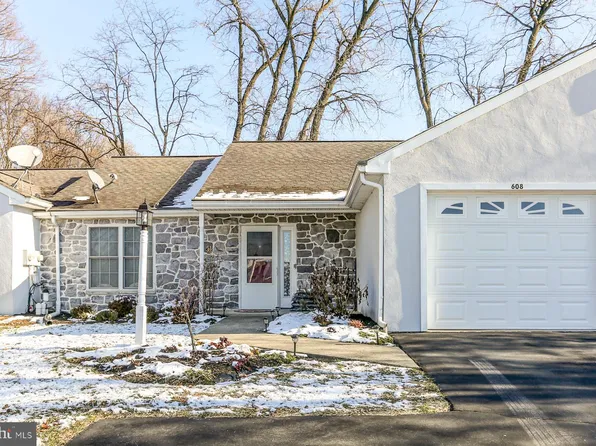 608 Huckleberry Ln, Lebanon, PA 17046