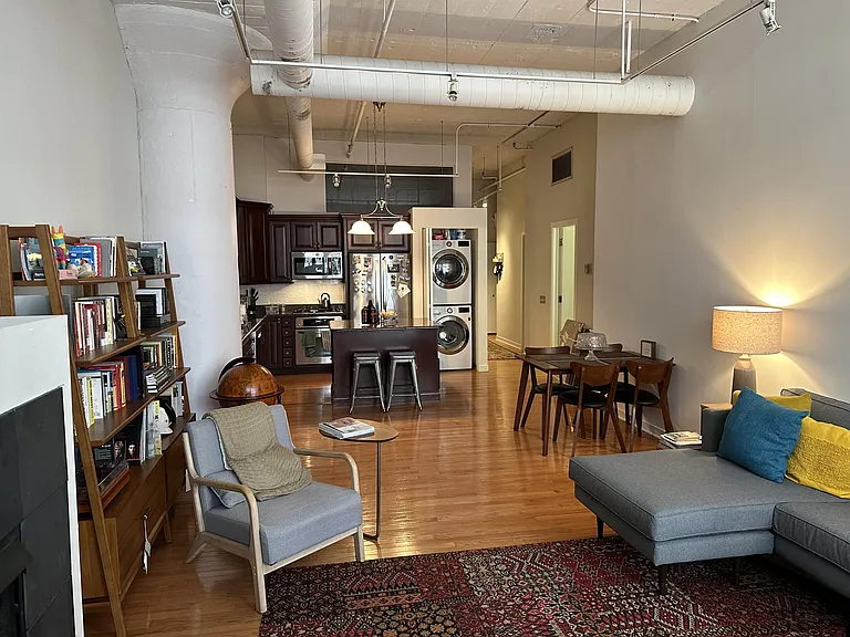 333 W Hubbard St #516 — Photo 2