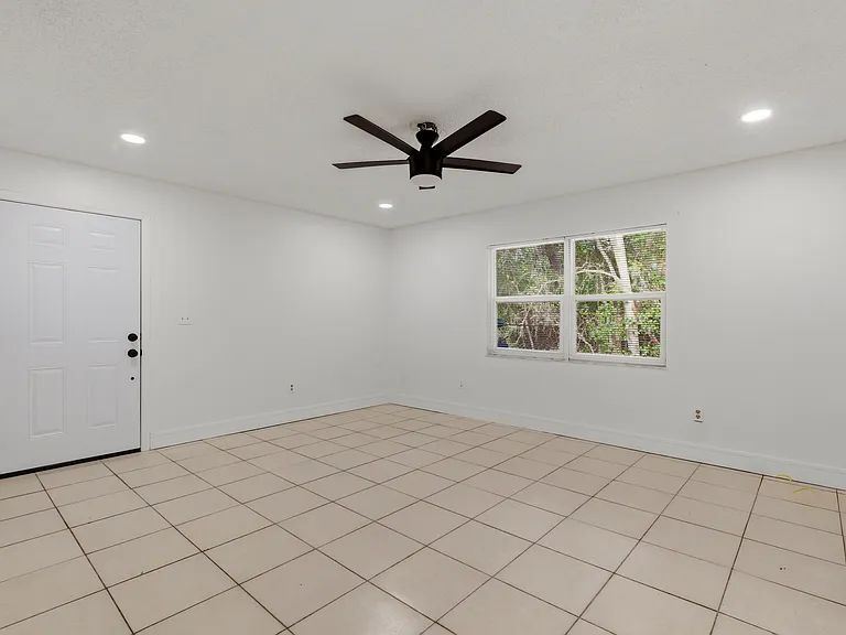 10313 Chalmer St #10313 — Photo 12